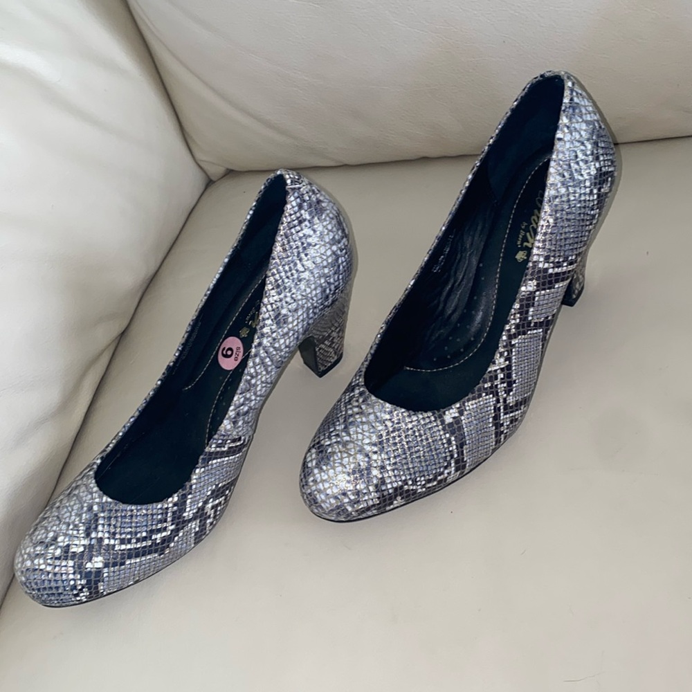 Heel grey/silver/black size 9 Crown